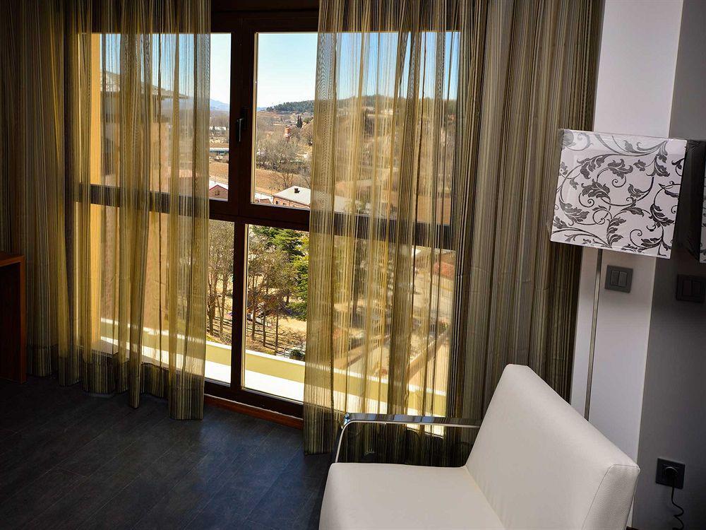 Gran Hotel Botanicos Teruel Bagian luar foto