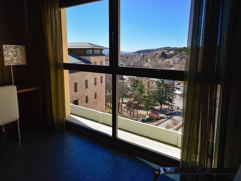 Gran Hotel Botanicos Teruel Bagian luar foto